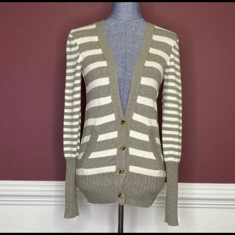 American Eagle Outfitters gray striped
cardigan S - Picture 4 of 4